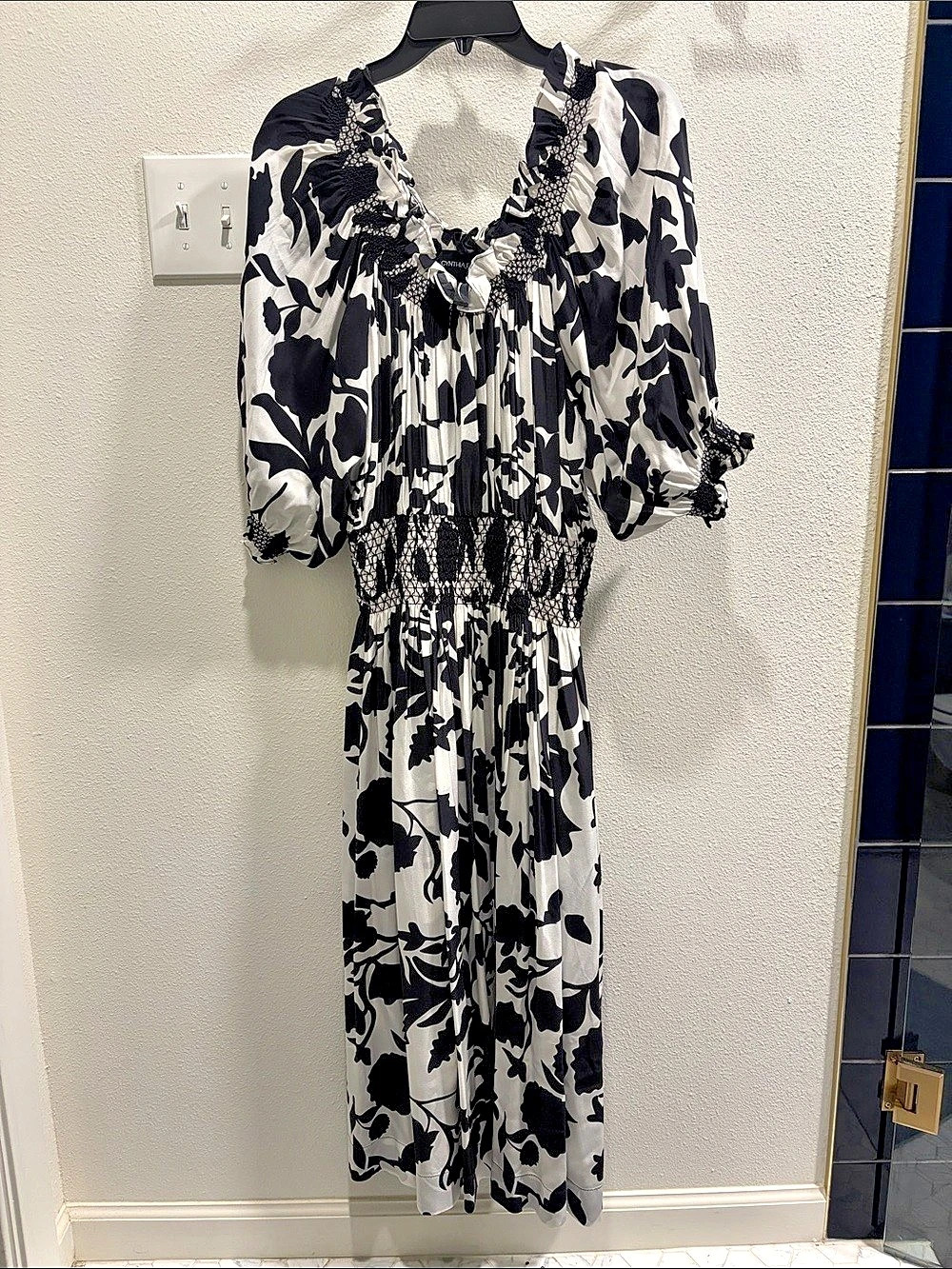 Cynthia Rowley Floral Maxi Dress in Black & White Size Medium Like New
